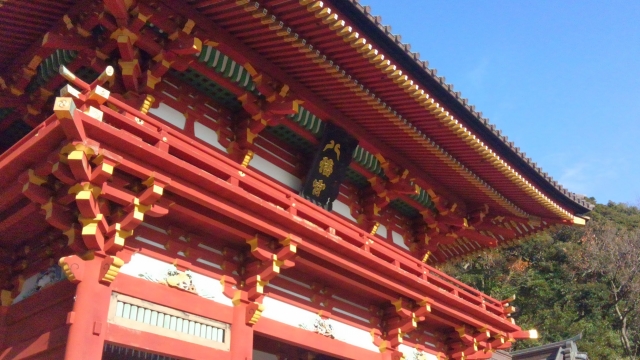 【鎌倉】鶴岡八幡宮２０２１年初詣はどう変わる？参拝、祈祷、古札納め、交通と出店情報